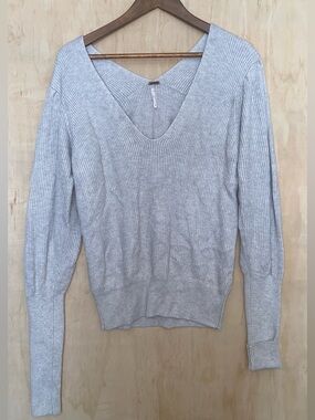 Free People Light Gray Ribbed V-Neck Long Sleeve Top